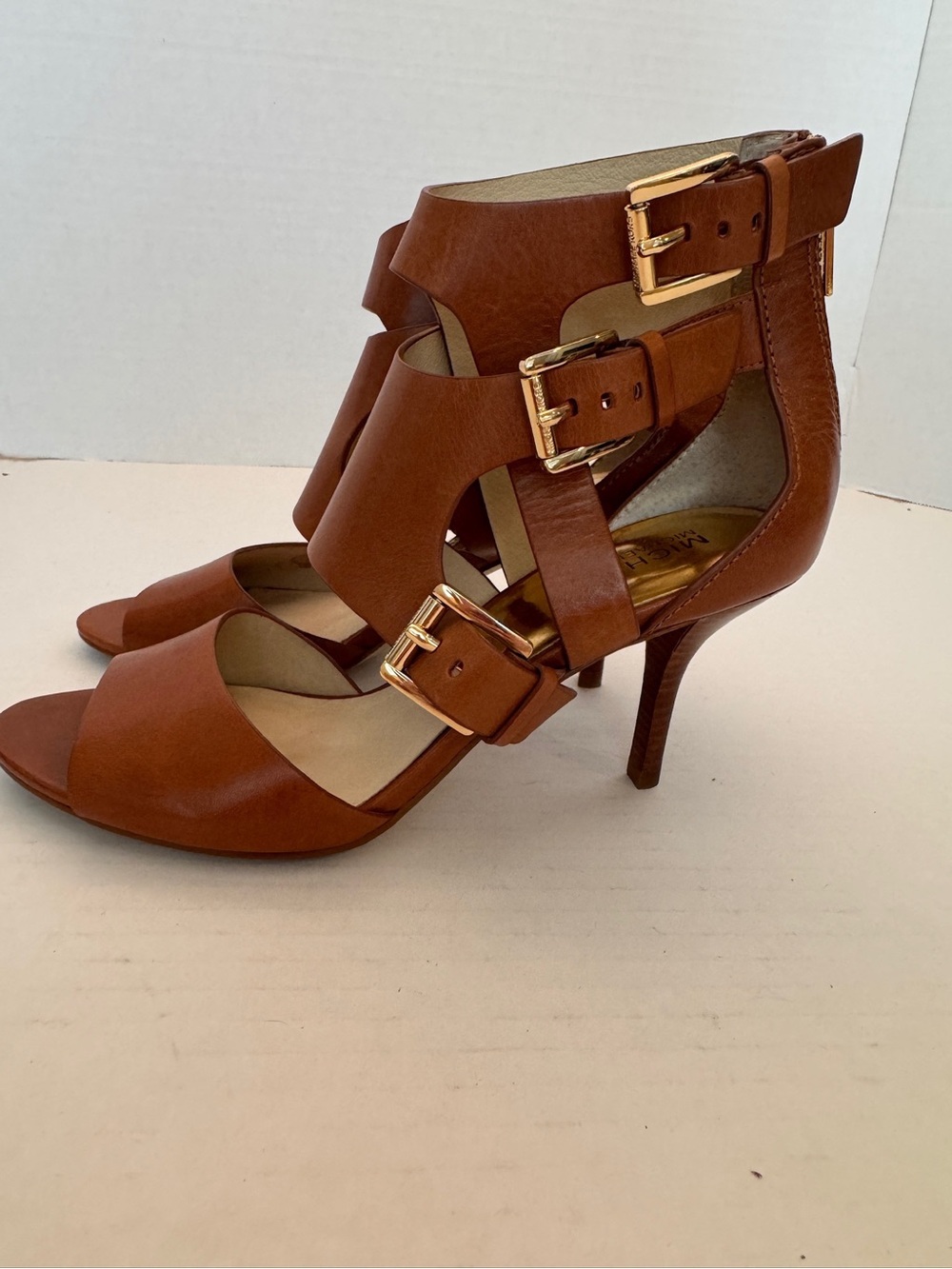 Michael Michael Kors Lucinda Brown Leather Strap Heels 8.5 M Sandals Gold Buckle - Picture 2 of 11